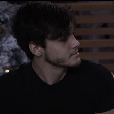 luxurygraysonn's profile picture. hi, i need friends :) dm me 😎