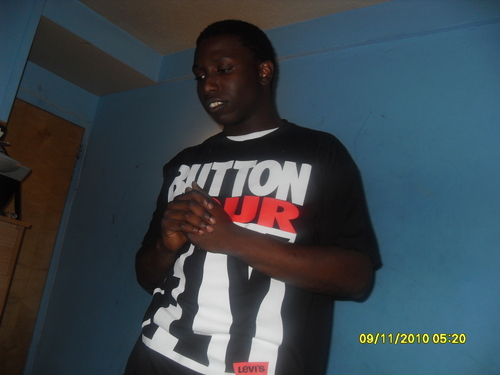 hey its me mack jus enjoying life on a different level get up with me im up for anything