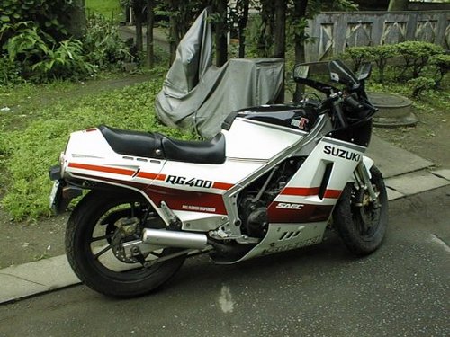 Mach3chan1's profile picture. なんとなく数台単車に乗ってます
1965年生まれ･･・ZX7RとRGΓ400と
7転8起的750ﾗｲﾀﾞやっとります 
(-_-メ