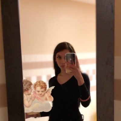 sc: averyscott10 | wades angel babi | we LOVE a skinny queen