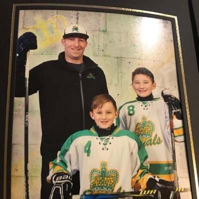 DueceGally's profile picture. 