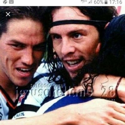 CRACKS on X: Fino señores. 😎 / X