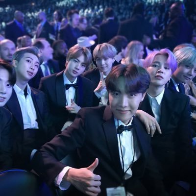 dowhatyoucando3's profile picture. BTS fan account