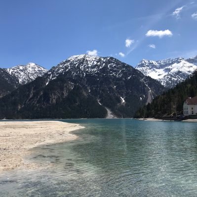 just_jpeters's profile picture. 