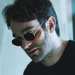 ❝I ᴋɴᴏᴡ ᴡʜᴀᴛ I ᴀᴍ... Wʜᴏ I ᴀᴍ... Aɴᴅ I ᴀᴍ ɴᴏᴛ ᴀғʀᴀɪᴅ. I ᴀᴍ ᴛʜᴇ ᴍᴀɴ ᴡɪᴛʜᴏᴜᴛ ғᴇᴀʀ. I ᴀᴍ Dᴀʀᴇᴅᴇᴠɪʟ.❞ #FreeRP #Marvel #Earth616