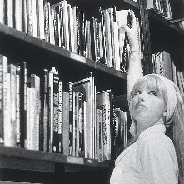 guerillagrrrl's profile picture. i’m a riot