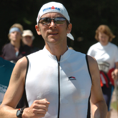 Verheiratet, 2 erwachsene Kinder ... Marathons und Ultramarathons, HEIDIFOTO (http://t.co/e7d2gd9wdj) und meine Familie sind alles, wofür ich lebe ...