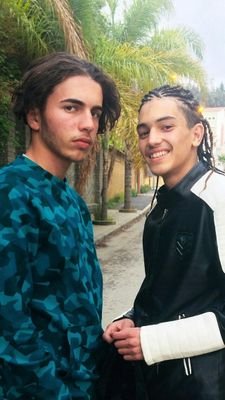 Oussama11492299's profile picture. hey every body