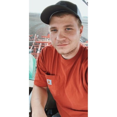 USA Farmer. 23 years old. Rensselaer, IN. UNOH grad. Ag/Diesel Wrencher