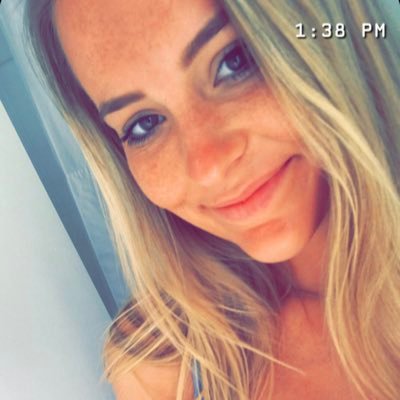 livvcarufel's profile picture. 