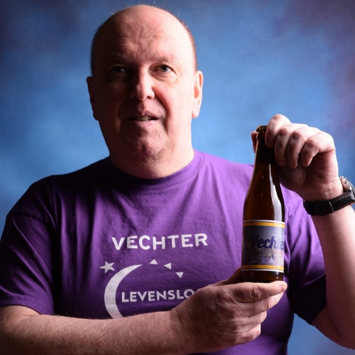 VechterB's profile picture. 🍻