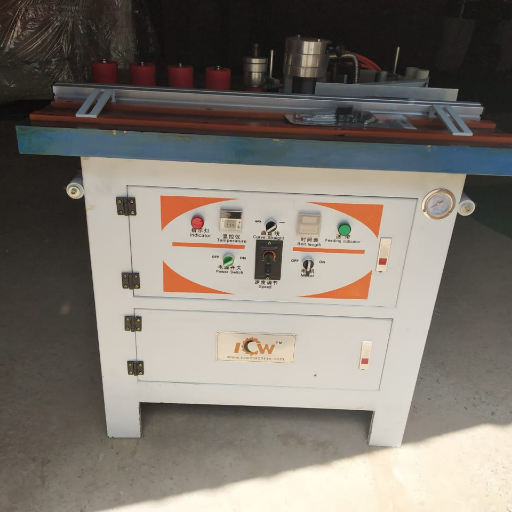 We aremanufacturer and supplier of Vacuum Press,Panel saw,CNCRouter,EdgeBanding machine,Boring machine,Sander Machine,Clamp Carrier,Press Machine,FingerJointer