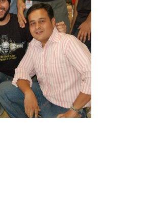 Believes in Making the mobile world a lill more user Friendly. Technology Evangelist by profession
