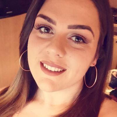 sallyyanneebird's profile picture. 23, Hold on to the thing in life that make you smile and let go of what doesn't 🌸

SC - sallyannebird