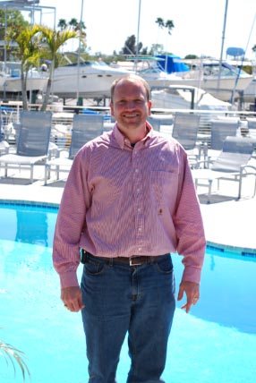 SixPackLou's profile picture. Fitness tips on how to Get Six Pack Abs and Burn Belly Fat Fast. Ripped Ab Exercises.  Diet, Weight Loss and Workout Tips.  Love My Girls, My Wife & Life itself