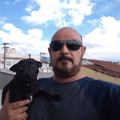 LXPL10's profile picture. UM CARA HONESTO,QUE NAO GOSTA DE MENTIRAS , MESMO ASSIM CHEIO DE DEFEITOS , MAS TDS MEUS QUE NAO PREJUDICAM NINGUEM