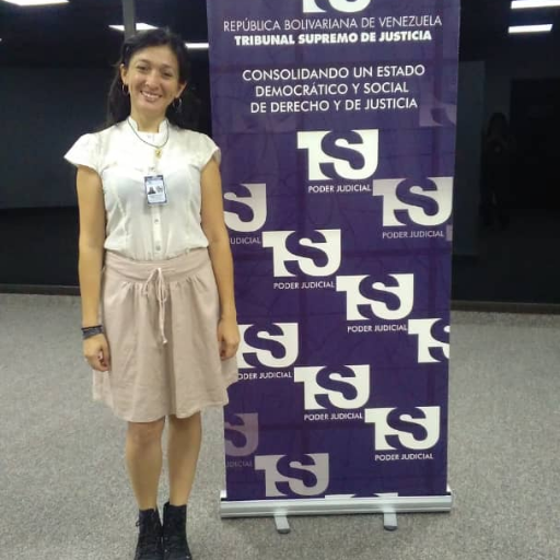 Abg Esp TSJ Exfiscal del Ministerio Público Ex Subdirectora de Protección de DDHH del Ministerio Público ExCICPC violisnista y sobre todo SENSIBLEMENTE HUMANA