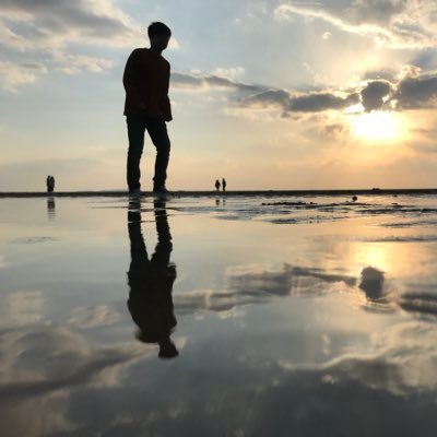 De50M92f's profile picture. 神戸高校→阪大基礎工原田研→社会人　カラオケ 野球観戦 カフェ巡り ドライブ 将棋 お笑いが好き