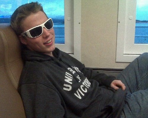 squirlybro's profile picture. 