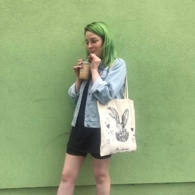 hellokjirsten's profile picture. pixel witch