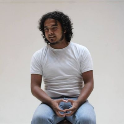 TavoCuentero's profile picture. Nací un lunes en la noche del 89, en La Plata Huila, crecí y el mundo de las artes me atrapo en el 2005 y desde entonces me dedico al teatro y a la cuenteria...