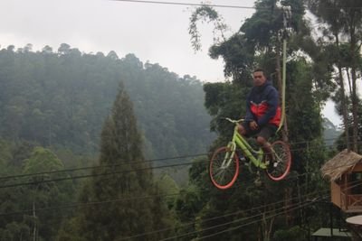 Jambron90260473's profile picture. yang penting heppy