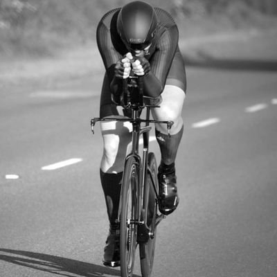 IntaCycling's profile picture. Tall fat bloke that has finally cracked a 19.25 in a 10 mile TT. From a couch potato at 152kg to 107kg it was never going to be easy.