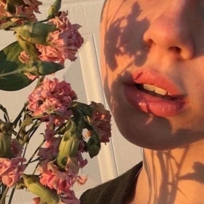 اللهم هب لنا نفوسـًا راضية، وصدورًا من الهموم خالية، وقلوبـًا بحبك صافية، وارزقنا العفو والعافية.