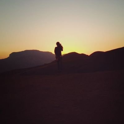 Ash08_tweet's profile picture. Family, Friends, Food, Books..Life's Good!