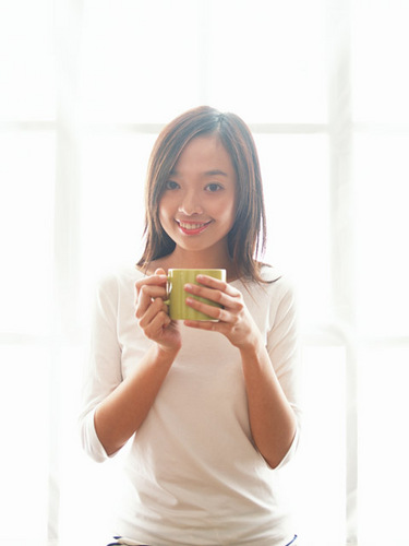 fumika_matuda's profile picture. こんにちは(*^_^*)都内のネイルサロンで働いているネイリストです♪
欧米では、男性も爪のお手入れが常識なのをご存じですか？
紳士である以上、指先まで気を配るのが当たり前になっているんですね。
日本の男性もぜひ興味を持ってほしいなって思っています。