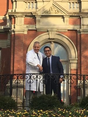 AliagaCarlosMD's profile picture. Un simple oncólogo