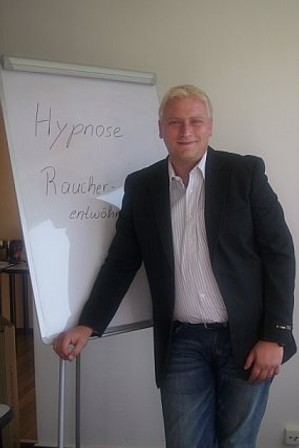 PeterMeissner's profile picture. Ich bin Hypnose-Coach und habe mich auf das Nichtrauchen und die Gewichtsreduktion spezialisiert. Ausserdem bin ich Mitentwickler der Deep-Sweep-Methode.