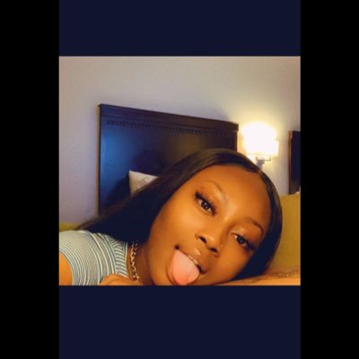 kinda classy, kinda hood😾