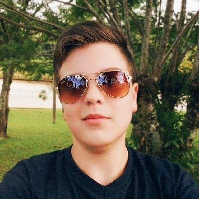 IContezini's profile picture. 47 99936-9494
Cham Lá