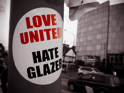 Love United, FCUM, cricket, music, ale and going on jollys. Hate Glazer.