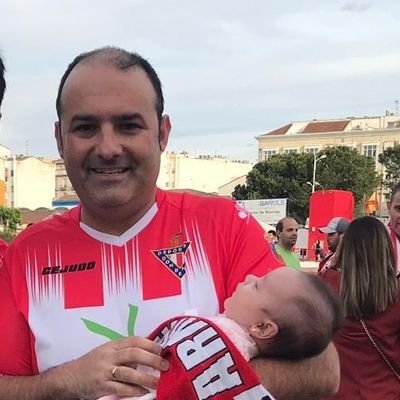 Los pequeños detalles muestran la grandeza de las personas y te hace ver quien realmente merece la pena en tu vida. La venda se cae sola¡¡