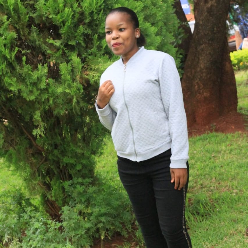 HlupzaL's profile picture. Ms ever smiling  lyk yeah ✌... Luv u all 💋💋💋❤❤❤opera news Hub creator....