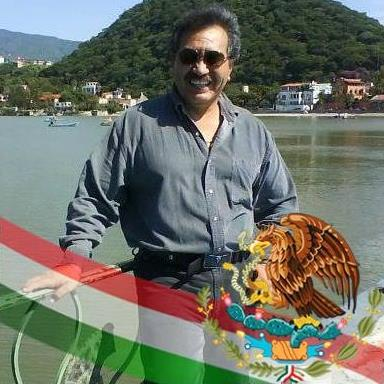 hhchavez03's profile picture. "Ella me decía: tienes que cambiar.....Mientras otra me susurraba: Eres perfecto así.!"