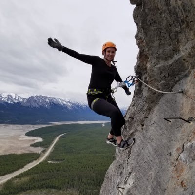 abbeyziola's profile picture. Melville, Sask || insta: abbeyziola