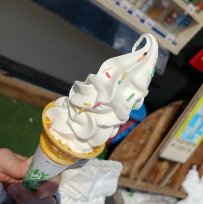 rami_mochimochi's profile picture. ドラム現在進行中

このアカウントは情緒の急上昇、急降下、急加速、急回転、急発狂の激しいアカウントです。