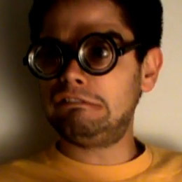 onerdonerd's profile picture. Eu não sou nerd.. Não sou! Não sou nerd!