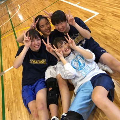 足立高3年女バスです⛹️‍♀️ ＊安達希実＊高橋理桜＊田村安純＊ネルソンマイカ礼＊ followme💗 0519引退しました!!