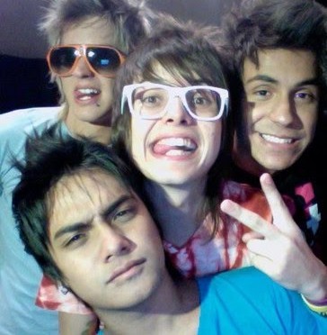 MeWithRestart, Fã Clube criado para a banda RESTART! since 24/09/10.