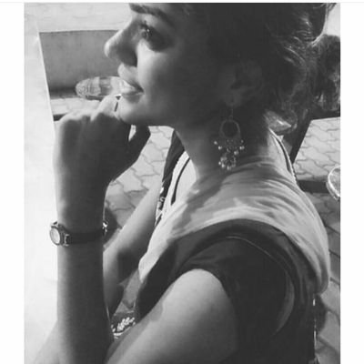 anon_human10's profile picture. Introvert who tries to socialize once in a while.