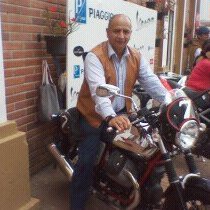 Ingeniero comprometido a ser parte de la solución de los problemas de Ecuador, padre de familia, profesional y motociclista ejemplar.