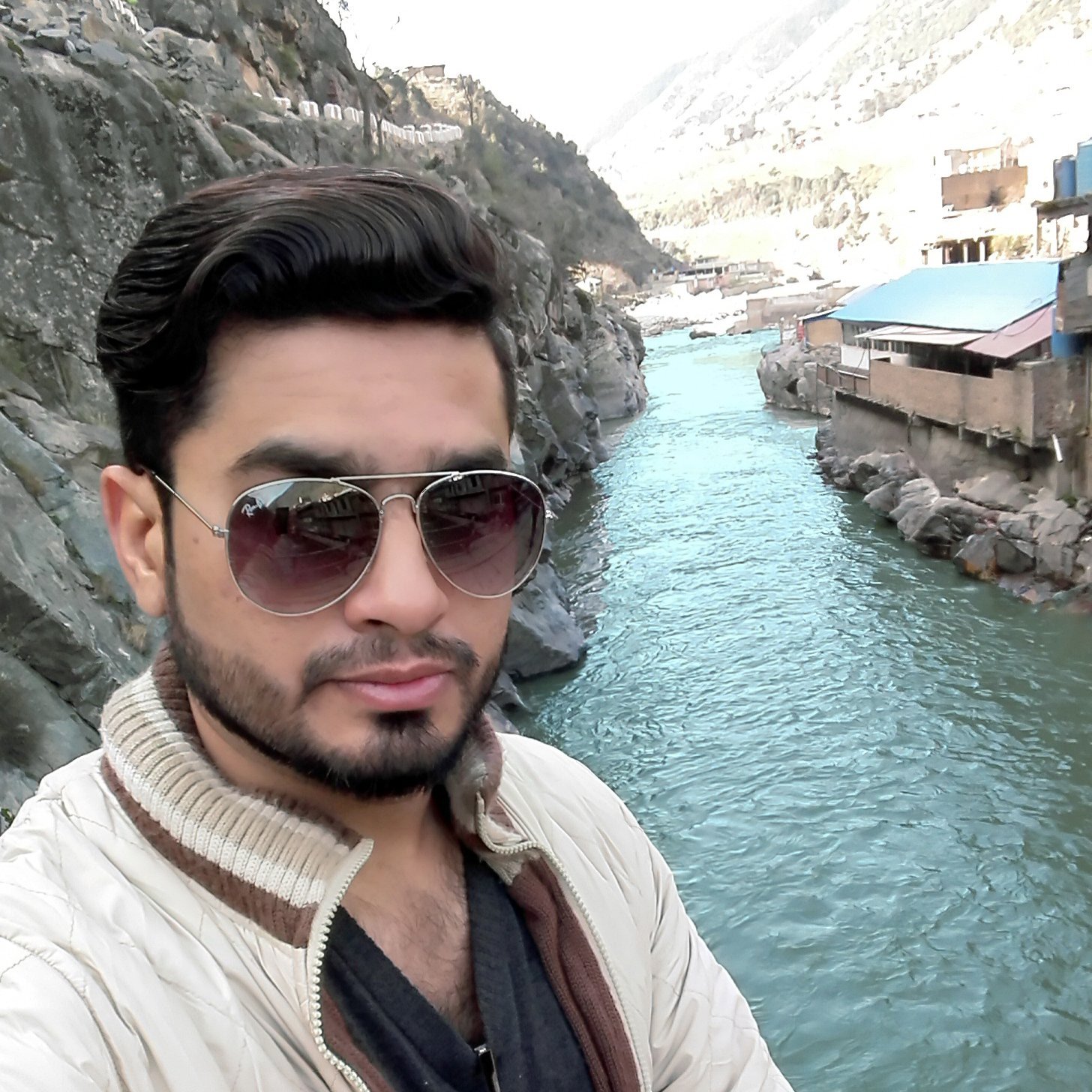 ahmadtanveer532's profile picture. SQAE