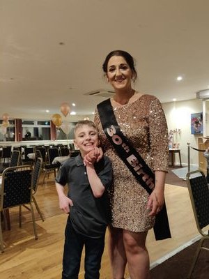 LyndseyDean4's profile picture. 💙 https://t.co/2ImjEJeQLU Army