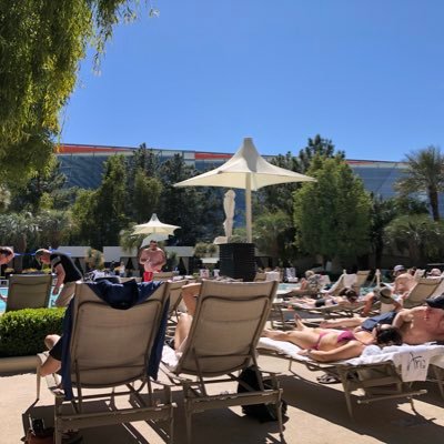 Redsixthree's profile picture. boiboybi on kik