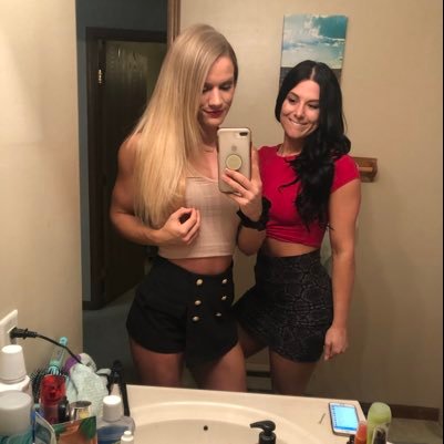 the 2 hottest, strongest roommates on twitter 😈 Your only purpose is to serve us. cashapp: $yourmusclegoddesses circle & google: yourmusclegoddesses@gmail.com