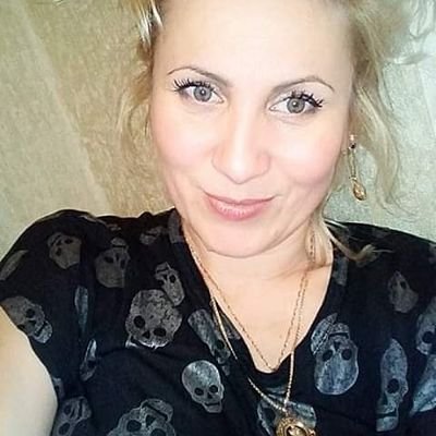 sandralaura1009's profile picture. gentille , fan de tpmp 😍♥️